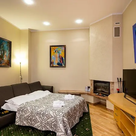 Kalnina Quiet In City Center Apartment