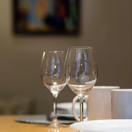 Kalnina Quiet In City Center Apartment Riga