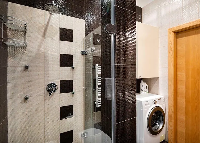 Kalnina Quiet In City Center Riga